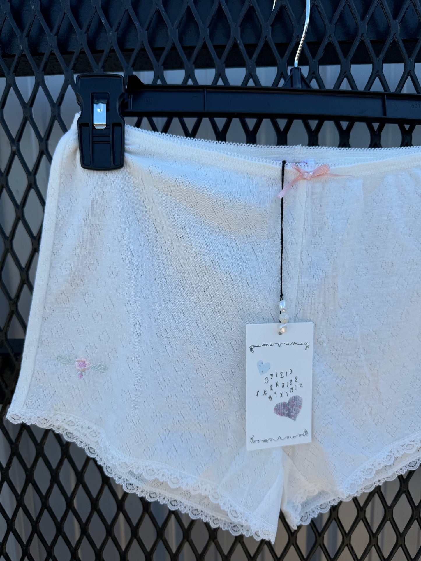 LAILA POINTELLE SHORT