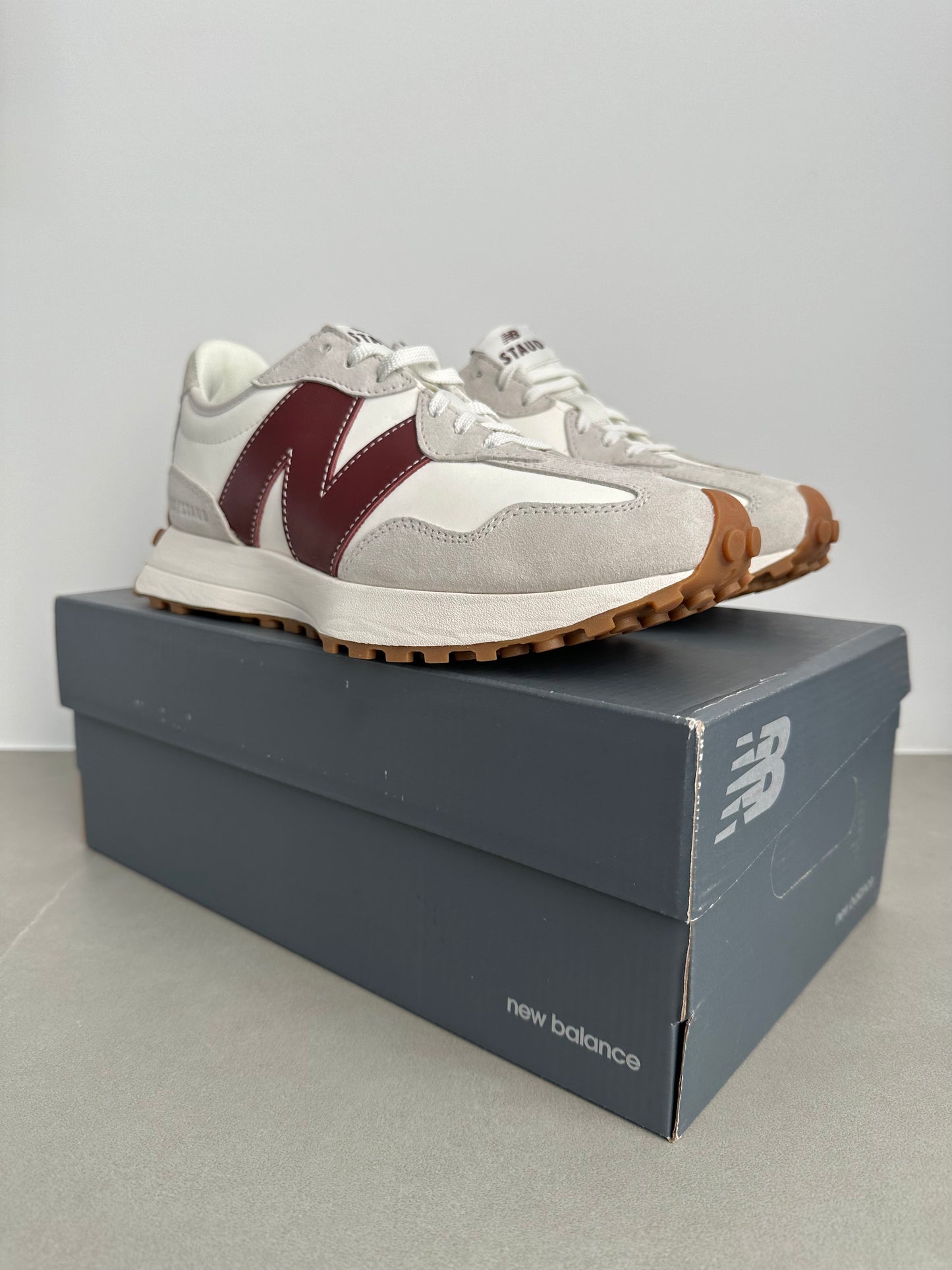 STAUD x 327 'Grey Burgundy’
