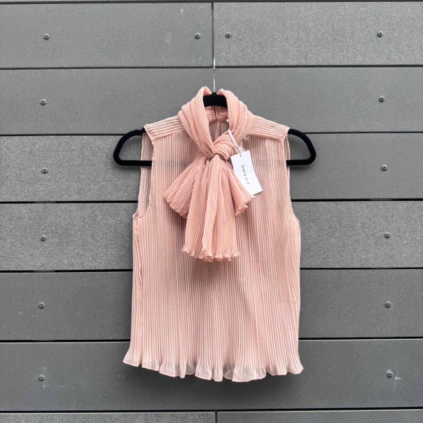 THE KNOT BLOUSE IN LIGHT PINK